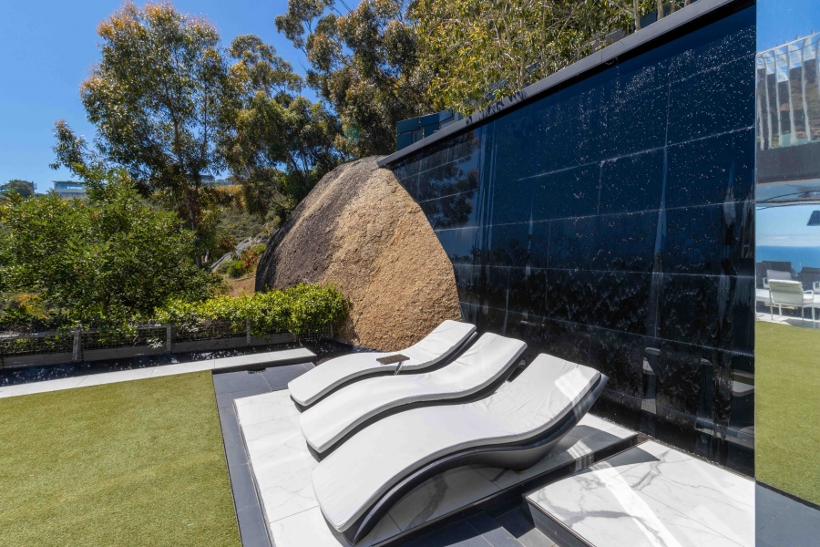 5 Bedroom Property for Sale in Clifton Western Cape